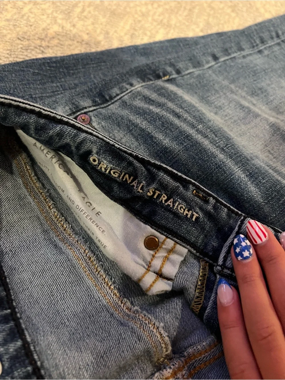 American Eagle Light Wash Denim Jeans